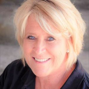 Meet your Posher, Deana